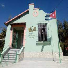 Vitelio y Eloína en el nuevo nombre del Centro de Lingüística Aplicada en Santiago de Cuba