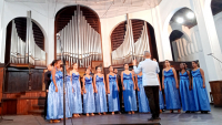 Desde esta tarde noche voces en coros arrullan a Santiago de Cuba