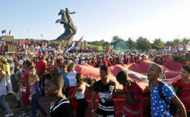 Lo que Santiago y la fiesta proletaria significan para Cuba