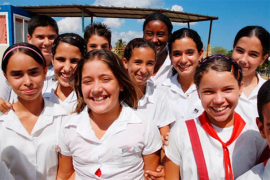 Cuba contará con política para la atención a niños y jóvenes