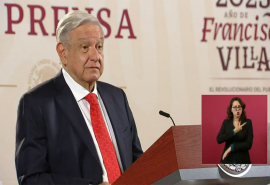 López Obrador habla de insultos de opositores por revelar farsa
