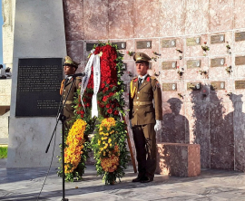 Homenaje a Abel Santamaría en Santa Ifigenia.