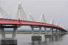 Abren primer puente de carretera entre Rusia y China