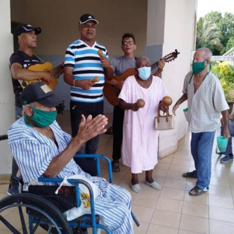 Por la dignidad de los que forjaron el futuro