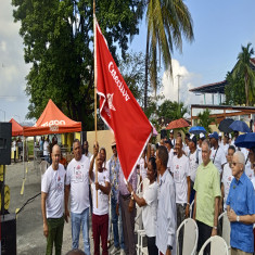 Ronera Santiago de Cuba recibe la bandera de Vanguardia Nacional