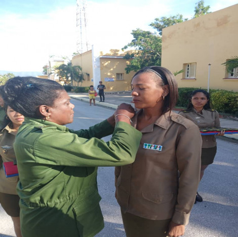 Ascienden al grado inmediato superior a oficiales de la Región Militar en Santiago de Cuba