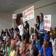 Realiza Universidad de Oriente plenaria por el Primero de Mayo