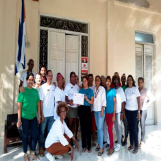 Colectivos santiagueros reciben reconocimiento 30 Aniversario del Sindicato de Hotelería y Turismo