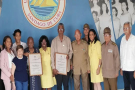 Universidad de Oriente titula “Honoris Causa” a la actriz Fátima Patterson y al escultor Alberto Lescay