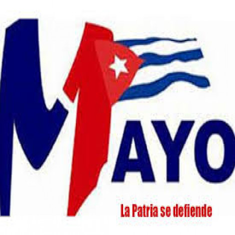 Por la Patria, en la plaza