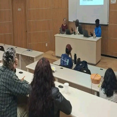 Presentan Fiesta del Fuego en universidad de México