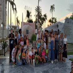 Entregan la Llave de la Ciudad de Santiago de Cuba a La Colmenita