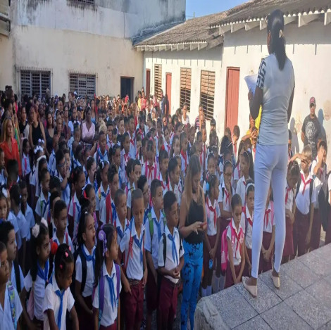 Y al llegar septiembre la Educación sigue aquí