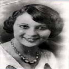 Hacia el aniversario 65 de la FMC: América Lavadí Arce, sangre joven en las calles de Santiago