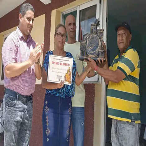Emisora Triple M Oriental se coronó con el Premio del Barrio
