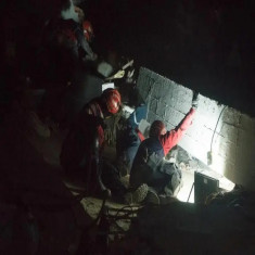 Cuba expresa solidaridad con Venezuela tras devastadores terremotos y moviliza a su personal de salud.