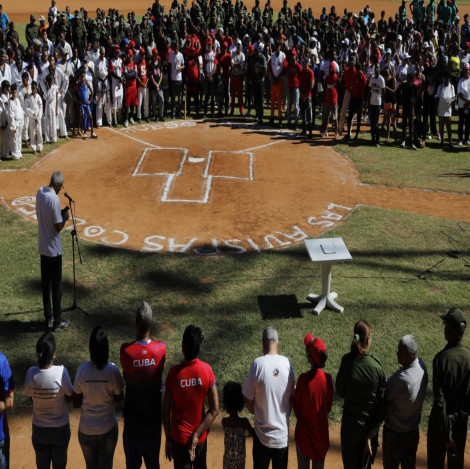 Santiagueros reiteran su rechazo al bloqueo en acto por la Patria y contra la guerra