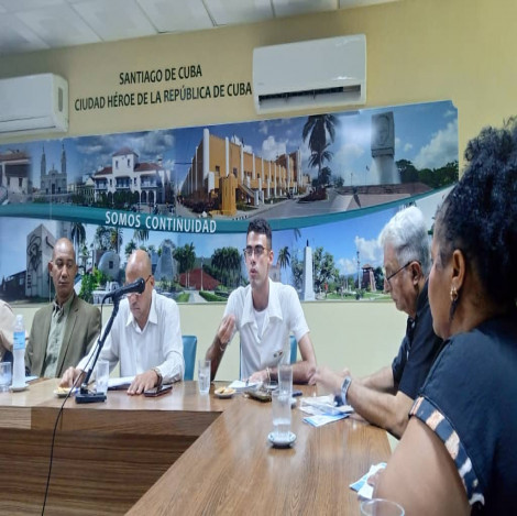 Toda Ciencias Médicas se suma a la campaña por el 65 aniversario