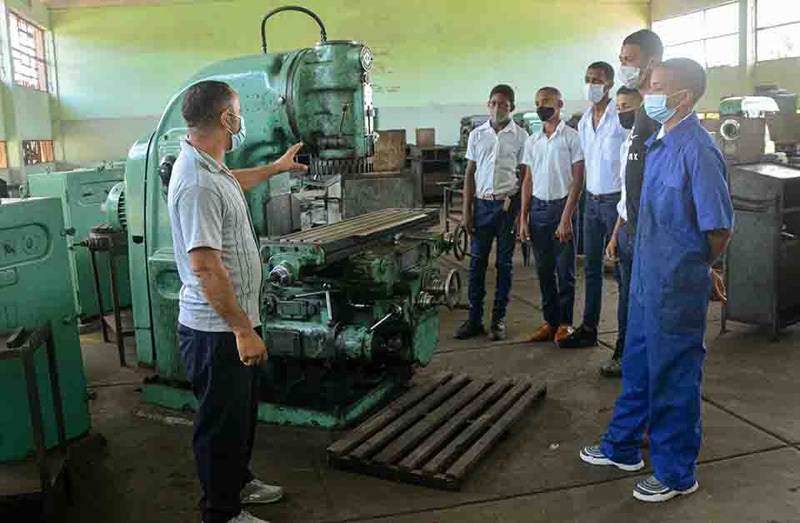 2206 politecnico Lenin2
