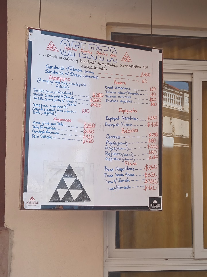 Los precios de los sándwiches no se corresponden a la calidad de lo ofertado además de que tienen un elevado costo