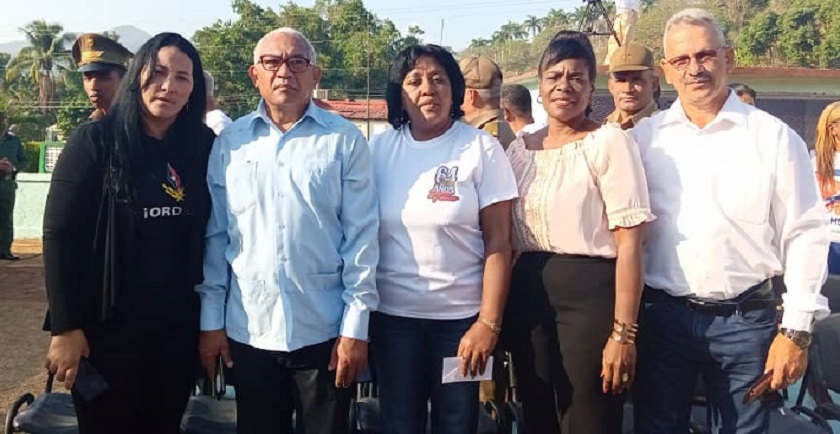 Eudis Manuel Yeja Fernández 1ro de derecha a izquierda 