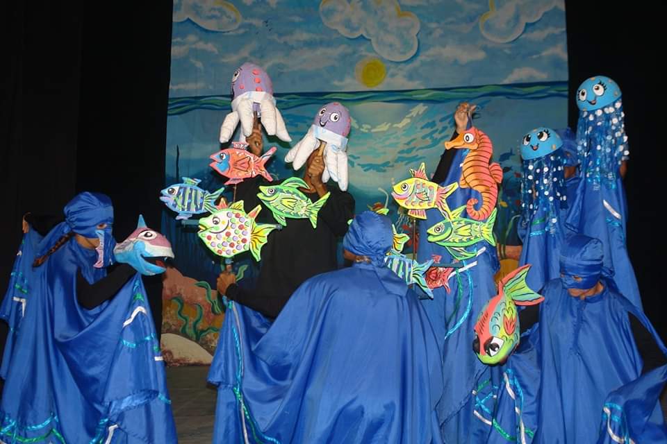 ESCENICAS 2