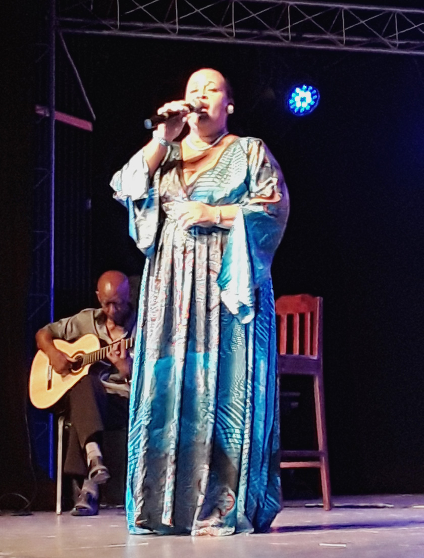 GALA FARAH 3