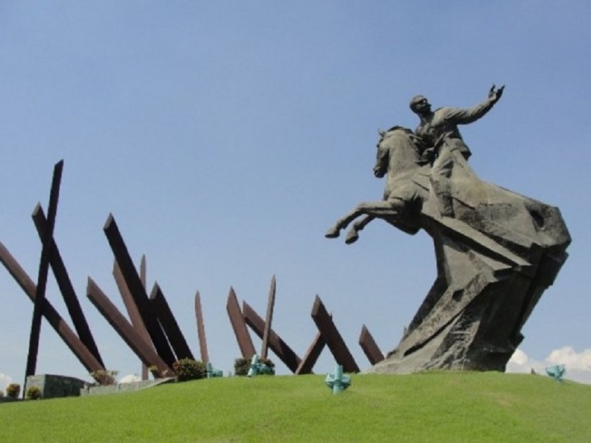 plaza antonio maceo de santiago de cuba 580x435