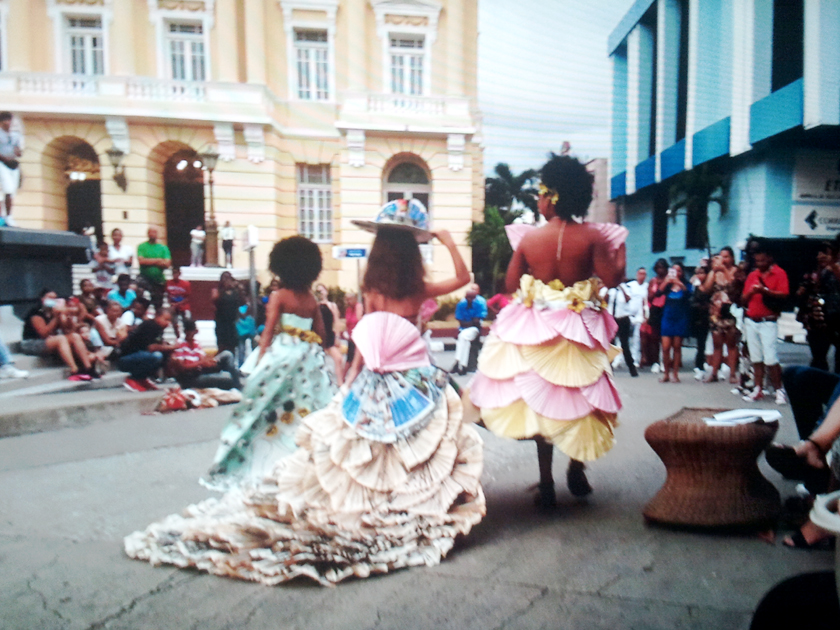 PAPEL 8