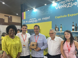 Recorren autoridades Feria Internacional Expocaribe 2025