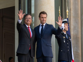 Macron y Petro dialogan en París sobre paz y cambio climático