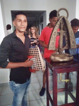 Dos Vírgenes en el éxito de René Alejandro