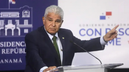 Presidente panameño llama a la calma tras fuerte sismo