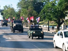 La caravana partió nuevamente desde Santiago