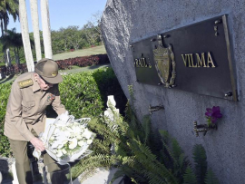 Santiago reverenció a Vilma en su cumpleaños 95