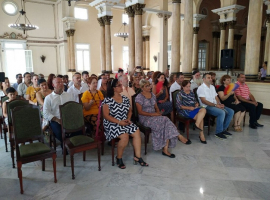 Entregan Mérito por la Vida a amigos solidarios de Cuba