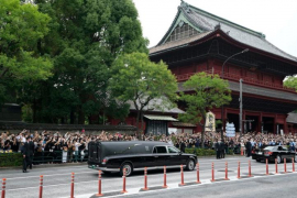 Miles de japoneses acompañan el velorio de Shinzo Abe (+ Video)