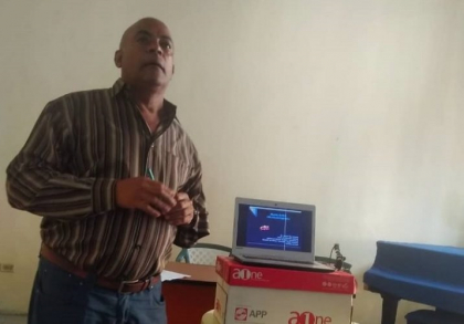 Estudios lingüísticos reverencian a Guillén en Santiago de Cuba