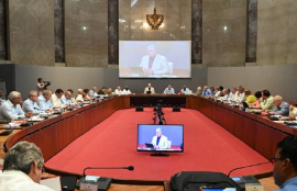 Llamó presidente de Cuba a aumentar producciones de alimentos