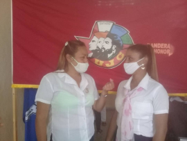Jóvenes emprendedoras apasionadas por su profesión
