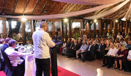 Empresarios de Cuba y EEUU exploran vínculos a pesar del bloqueo