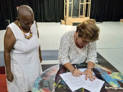 Macubá firma convenio con la Universidad de Oriente