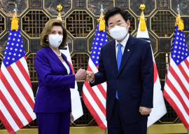 Ataca Pelosi soberanía de RPDC en visita a Corea del Sur