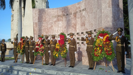 Tributo en Santiago de Cuba a los Mártires de la Revolución +Video