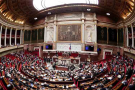 Debaten en Francia iniciativa parlamentaria contra reforma de retiro