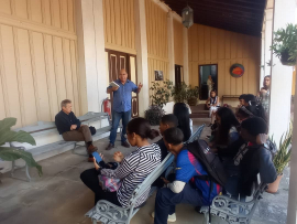 Conversatorio sobre el Retrato en el Centro Cultural Francisco Prat Puig