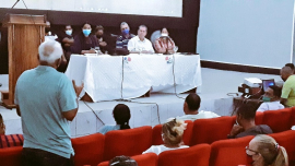 Fructífero intercambio con vanguardia política guamense