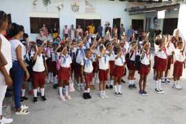 Más de 170 mil estudiantes a las aulas santiagueras