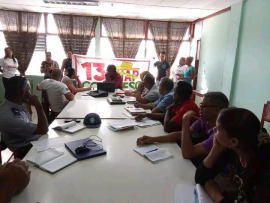 Organización campesina entrega reconocimientos a la Emisora Radio Majaguabo, el Gobierno y el Partido