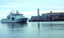 En La Habana, buque patrullero de la Armada Real de Canadá